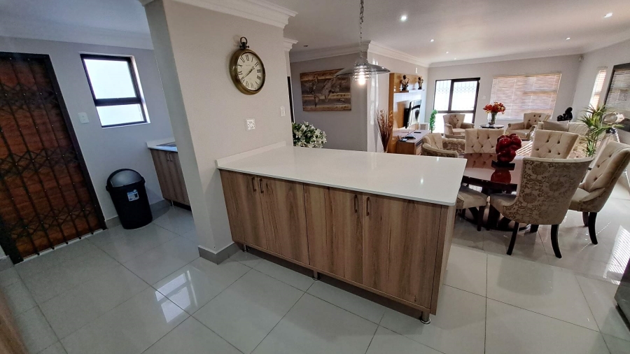 3 Bedroom Property for Sale in Wild Olive Estate Free State
